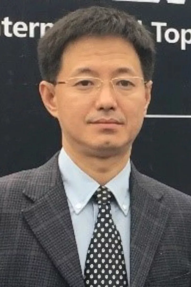郭弘